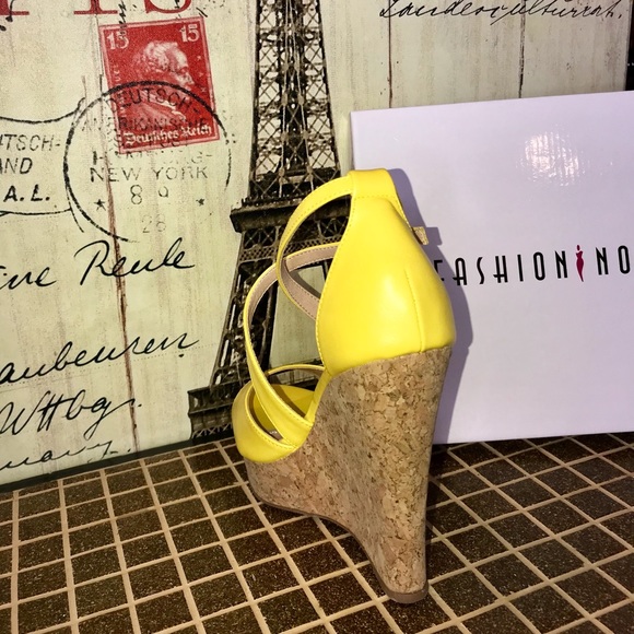 FASHION NOVA Peep-Toe Wedges - Picture 3 of 3